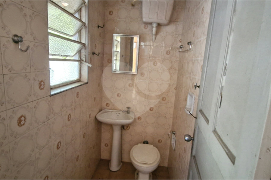 Casa à venda com 6 quartos, sendo 1 suíte, no Brasilândia, São Paulo, SP