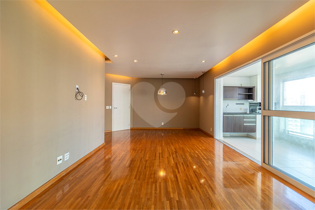 Apartamento à venda com 3 suítes em Brooklin, São Paulo, SP