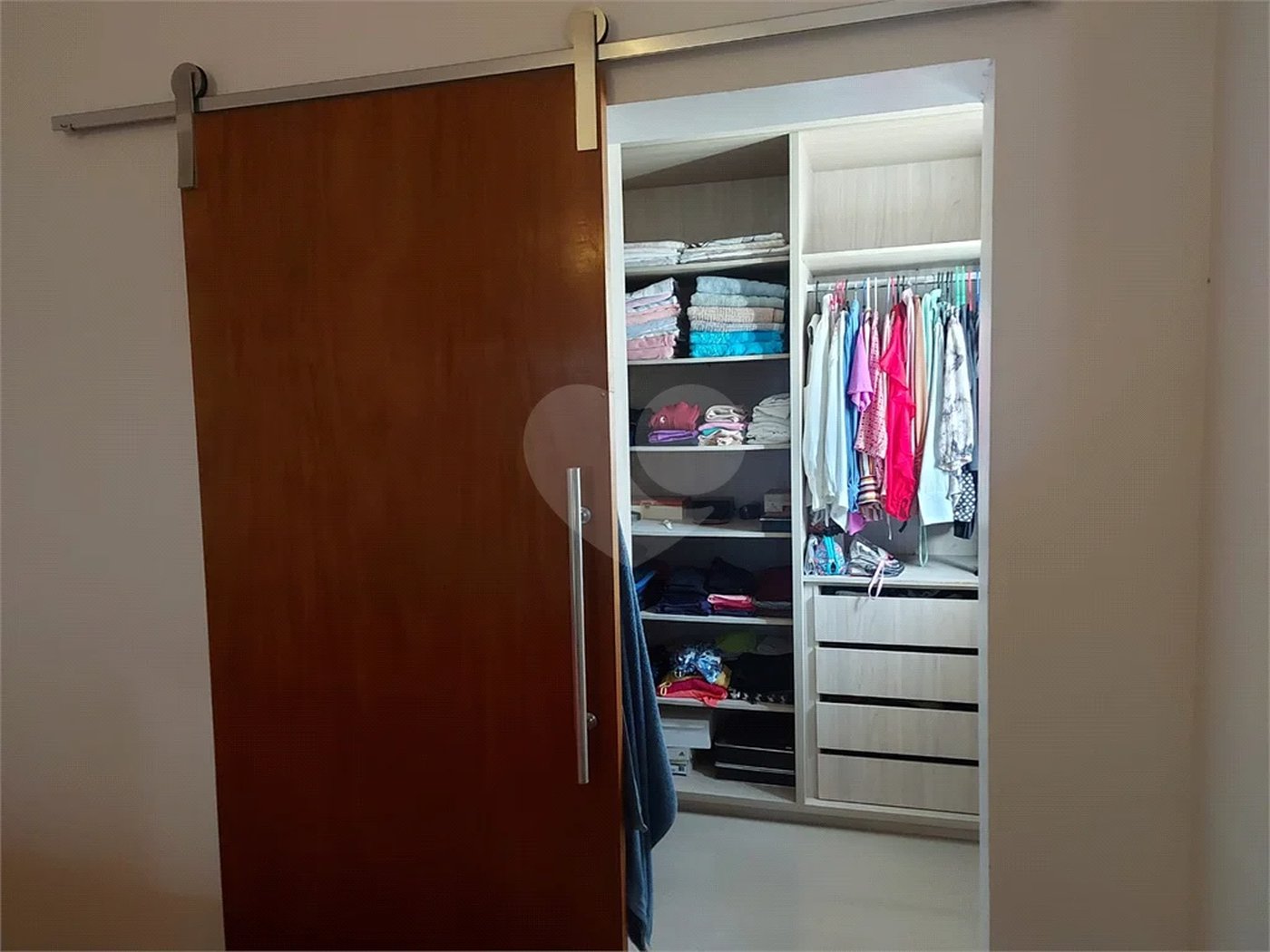 Casa à venda com 4 quartos, sendo 3 suítes, no Centro, Vinhedo, SP