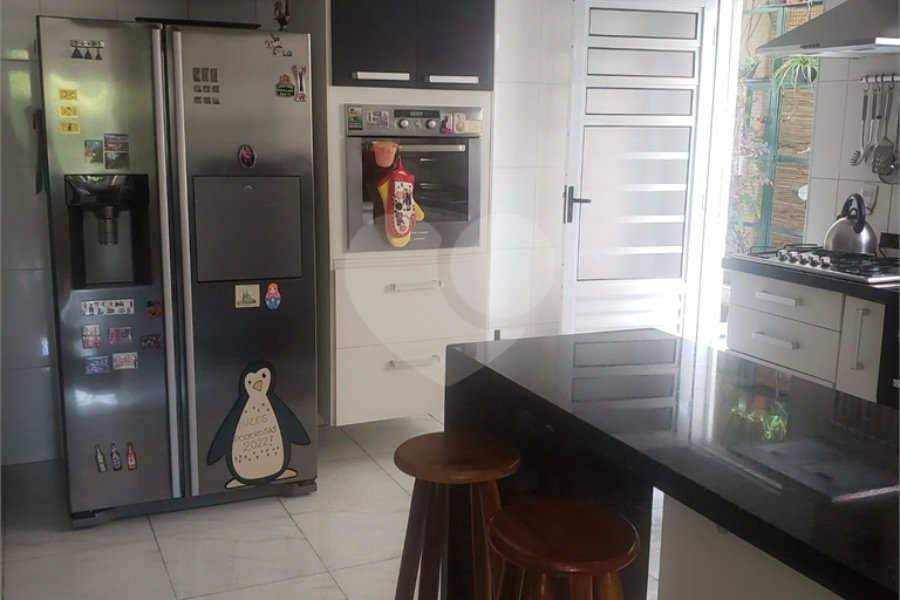 Sobrado à venda com 3 quartos, sendo 1 suíte, em Tremembé, São Paulo, SP