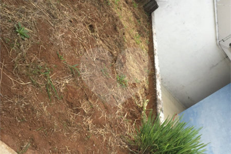 Sobrado à venda com 3 quartos, sendo 1 suíte, em Jardim do Lago, Atibaia, SP