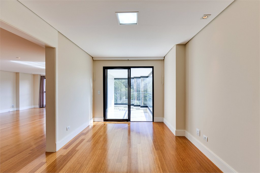 Apartamento para alugar com 4 suítes em Santo Amaro, São Paulo, SP