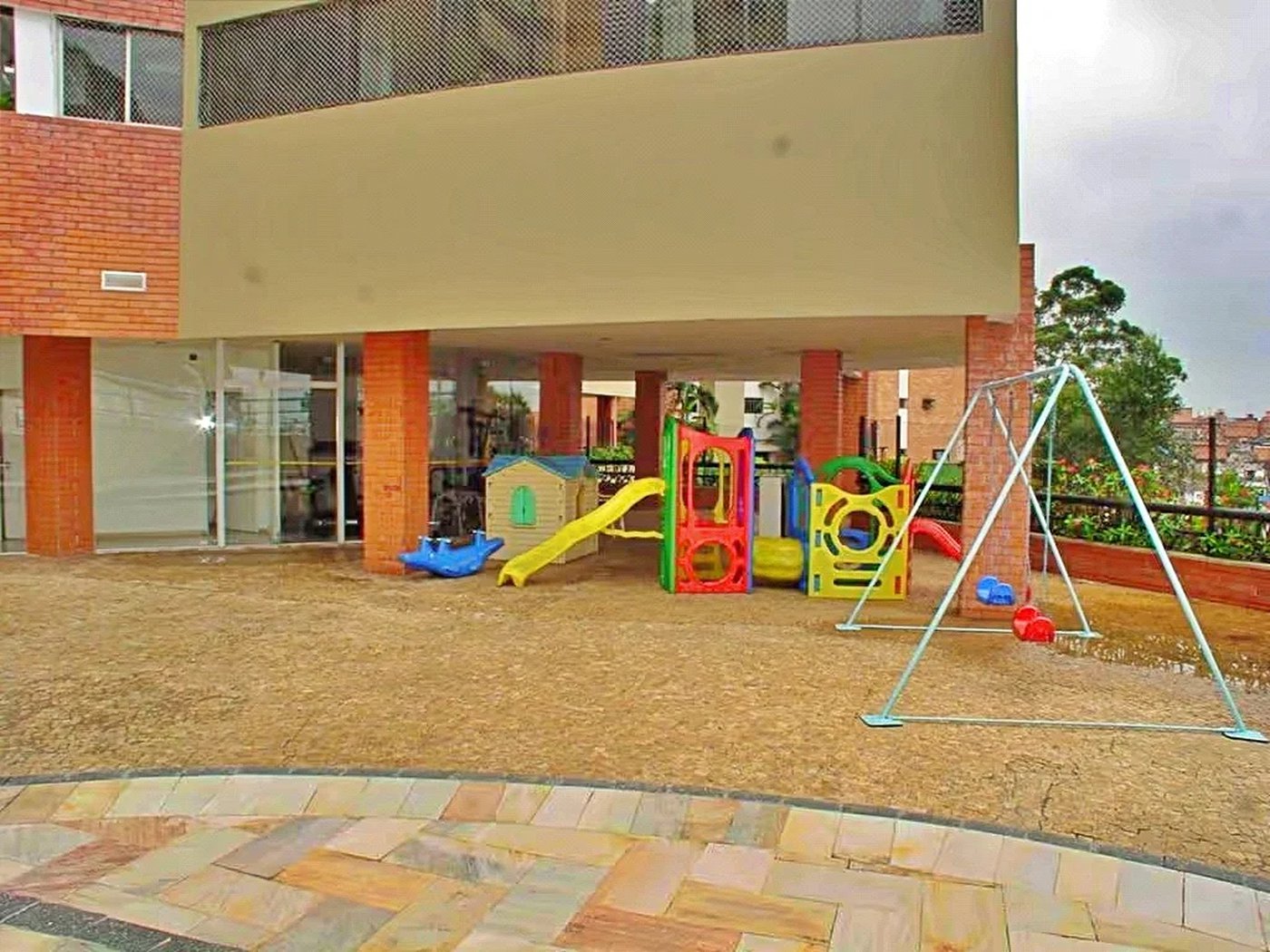 Apartamento à venda com 3 quartos, sendo 1 suíte, em Jardim Parque Morumbi, São Paulo, SP