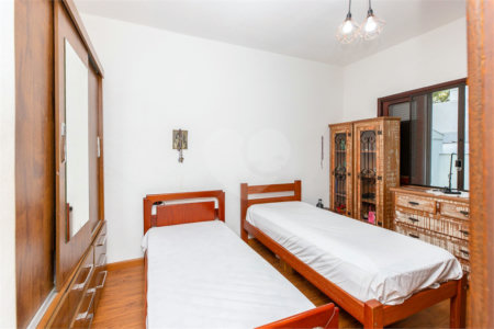 Sobrado à venda com 3 quartos, sendo 1 suíte,  em Cidade Monções, São Paulo, SP