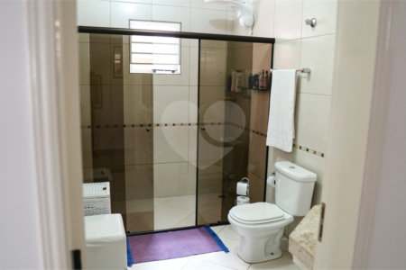 Sobrado à venda com 5 quartos, sendo 3 suítes,  em Santa Teresinha, São Paulo, SP