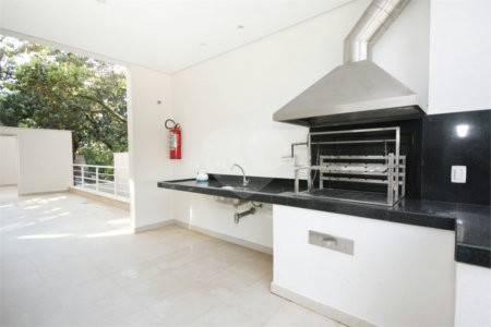 Casa à venda com 4 suítes no condomínio Vila Alba, São Paulo - SP