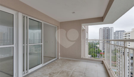 Apartamento à venda com 2 quartos, sendo 1 suíte,  em Santo Amaro, São Paulo, SP