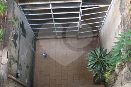 Sobrado à venda com 3 quartos, sendo 1 suíte, em Bosque da Saúde, São Paulo, SP