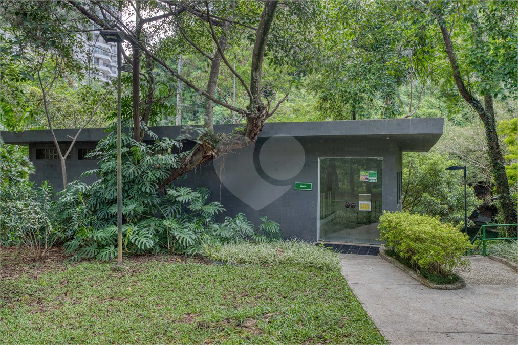 Apartamento à venda com 4 suítes em Jardim Marajoara, São Paulo, SP