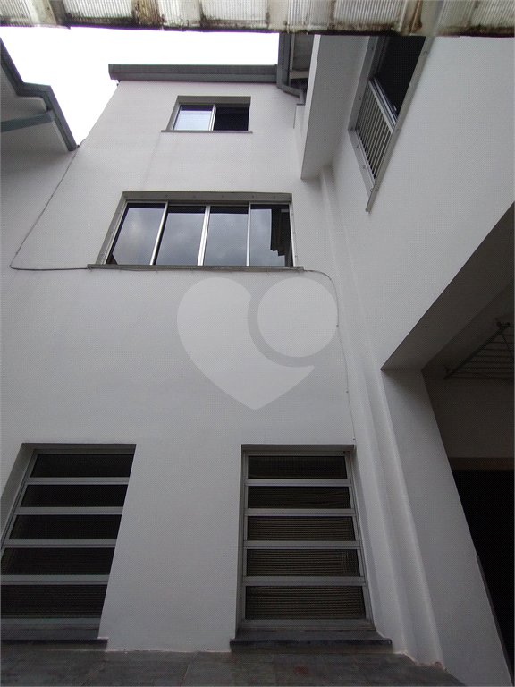 Casa à venda com 4 quartos, sendo 1 suíte, em Vila Mariana, São Paulo, SP
