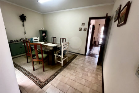 Casa à venda com 5 quartos, sendo 1 suíte,  em Vila Rosa, Itapetininga, SP