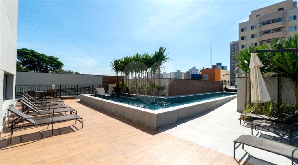 Apartamento à venda com 3 quartos, sendo 1 suíte,  em Planalto Paulista, São Paulo, SP