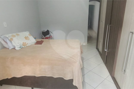 Casa à venda com 4 quartos, sendo 3 suítes, em Jardim Vila Galvão, Guarulhos, SP