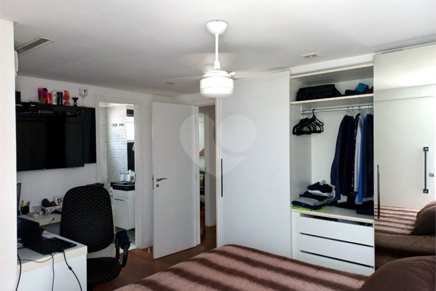 Casa à venda com 3 suítes no condomínio Maison Montparnasse, São Paulo - SP