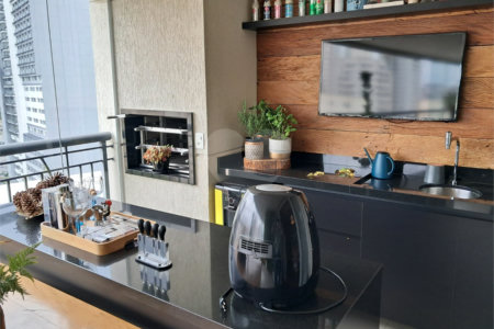 Apartamento à venda com 3 quartos, sendo 1 suíte, em Chácara Santo Antônio, São Paulo, SP
