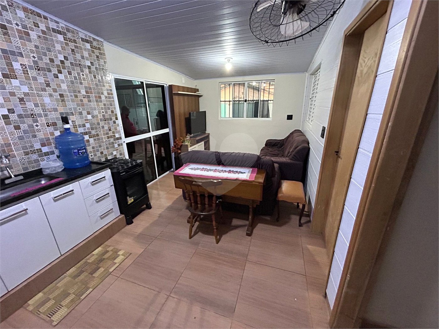 Casa à venda com 4 quartos, sendo 1 suíte, no Centro, Cravinhos, SP