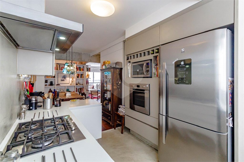 Apartamento à venda com 3 quartos, sendo 1 suíte, em Jardim Paulista, São Paulo, SP