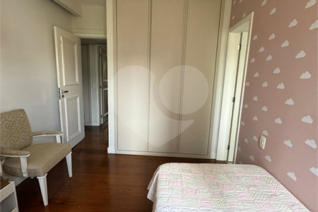 Apartamento à venda com 4 suítes em Vila Andrade, São Paulo, SP