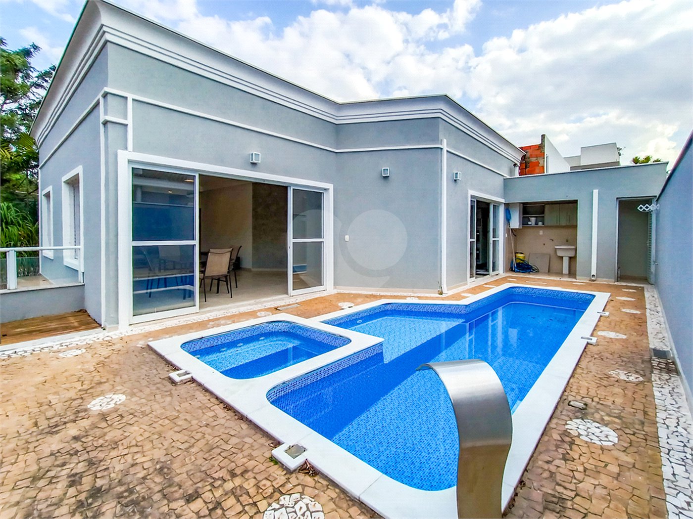 Casa à venda com 3 suítes no condomínio Belvedere Ii, Votorantim - SP
