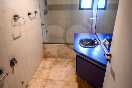 Apartamento à venda com 3 suítes em Paineiras do Morumbi, São Paulo, SP