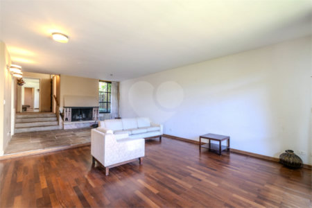 Casa Térrea à venda com 4 quartos, sendo 1 suíte, em Brooklin, São Paulo, SP
