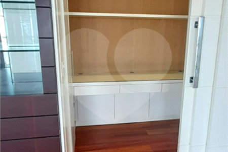 Apartamento à venda com 4 quartos, sendo 3 suítes, em Cambuci, São Paulo, SP