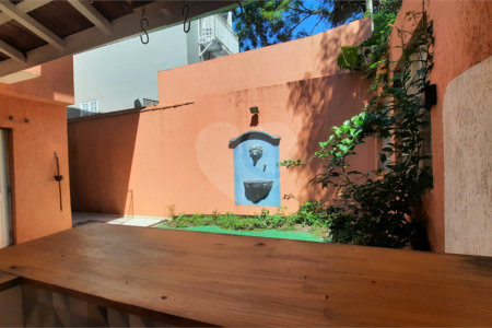 Casa de Vila à venda com 4 quartos, sendo 2 suítes, em Granja Julieta, São Paulo, SP