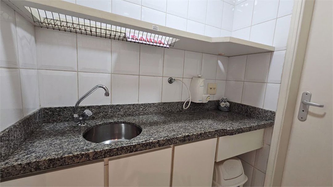 Sala Comercial à venda, Vila Matias, Santos - SA0011.
