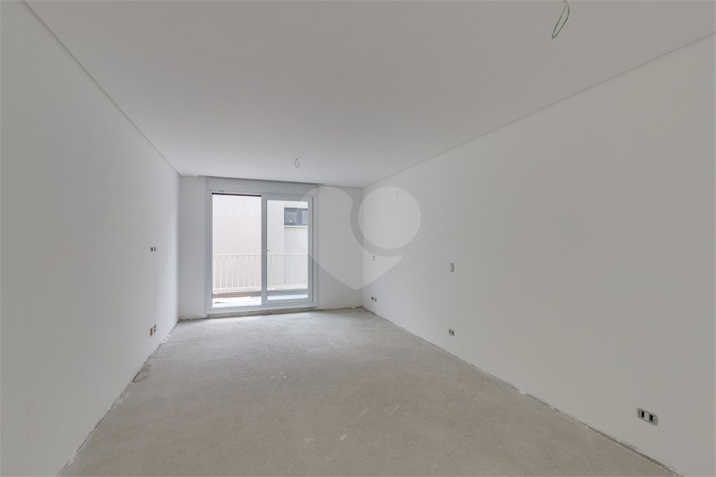 Casa à venda com 4 suítes no condomínio Garda, São Paulo - SP