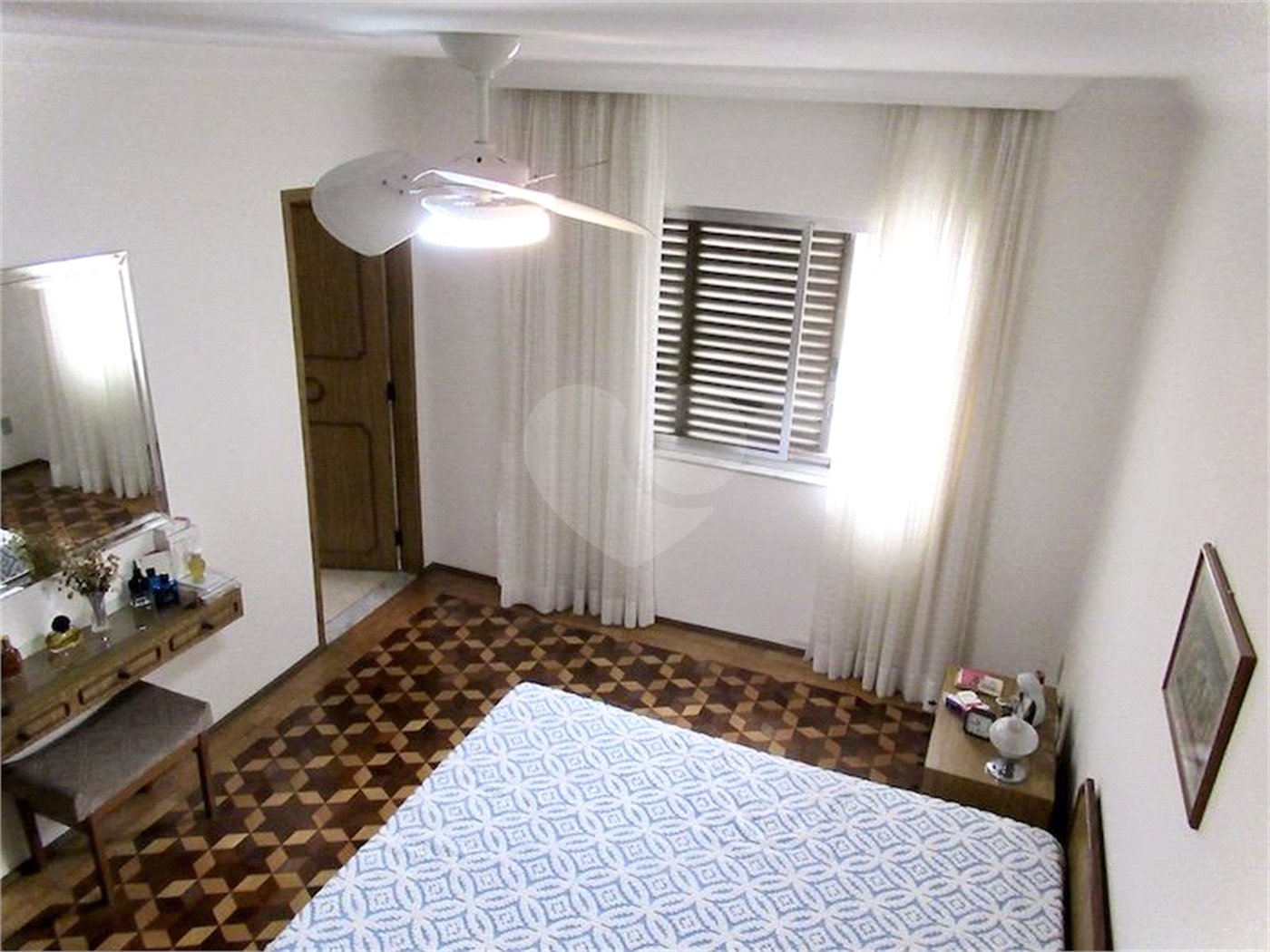 Sobrado à venda com 3 quartos, sendo 1 suíte, em Vila Moraes, São Paulo, SP
