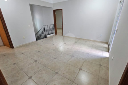 Casa para alugar com 4 quartos, sendo 2 suítes, no condomínio Portal de Itaici, Indaiatuba - SP