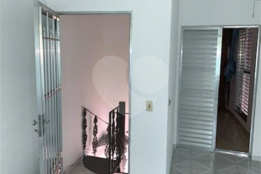 Sobrado à venda com 3 quartos, sendo 1 suíte, em Tremembé, São Paulo, SP