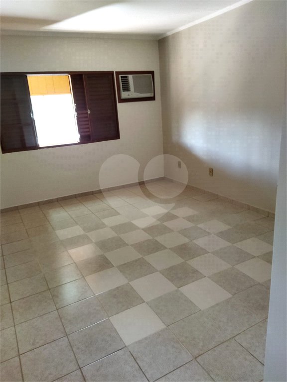 Sobrado à venda com 3 suítes em Vila Thais, Atibaia, SP
