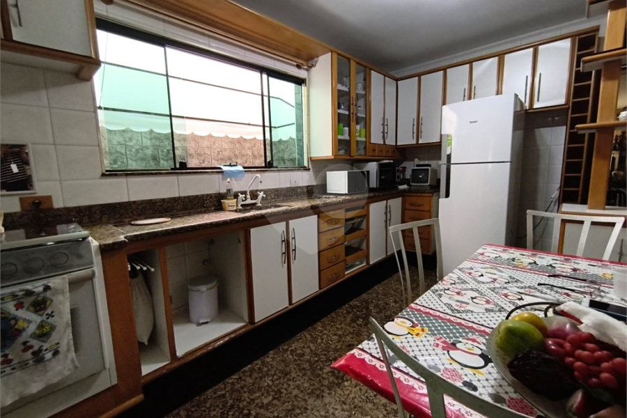 Sobrado à venda com 3 quartos, sendo 1 suíte, em Tremembé, São Paulo, SP