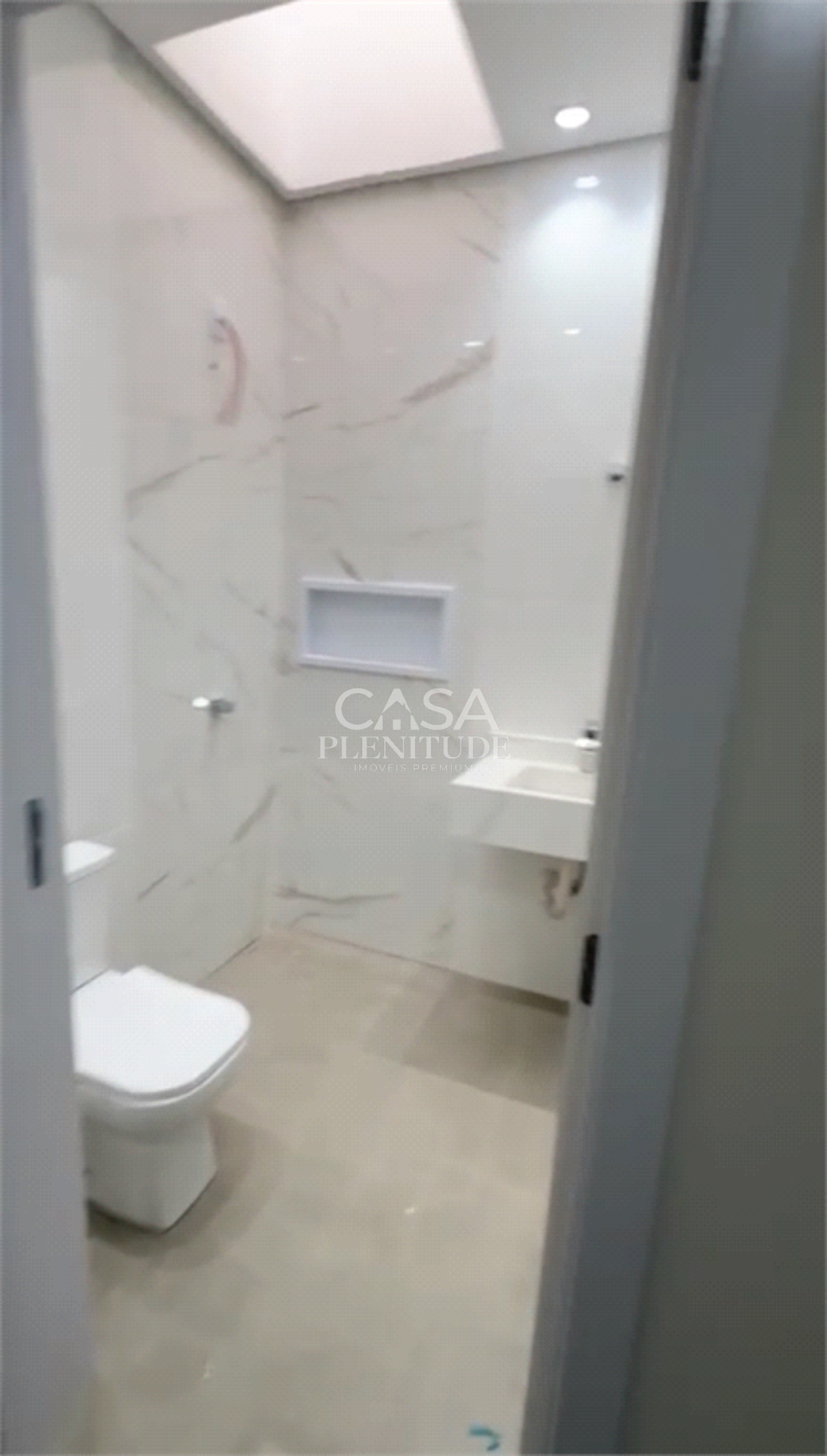 Casa em condomínio à venda com 3 suítes em Wanel Ville, Sorocaba, SP