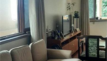 Sobrado à venda com 8 quartos em Jardim São Luís, São Paulo, SP