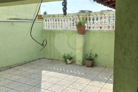 Sobrado à venda com 3 quartos, sendo 1 suíte, em Vila Ema, São Paulo, SP