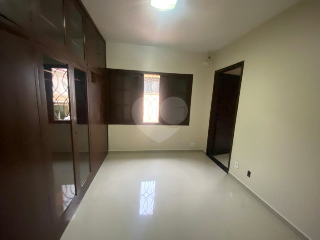 Casa à venda com 5 quartos, sendo 1 suíte,  no condomínio Casa, São Paulo - SP