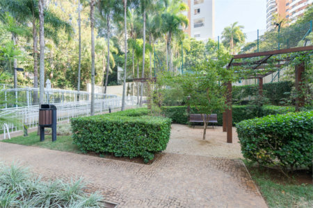 Apartamento à venda com 4 suítes em Panamby, São Paulo, SP