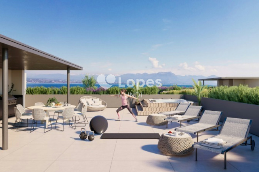 Apartamento com 3 quartos à venda em Desenzano del Garda, Itália – Colli Storici