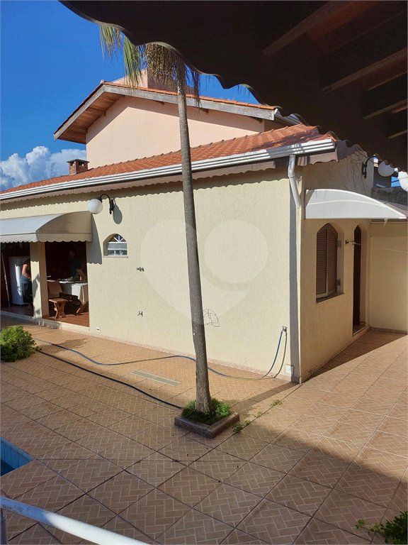 Casa Térrea à venda com 4 quartos, sendo 2 suítes,  em Vila Esperia ou Giglio, Atibaia, SP