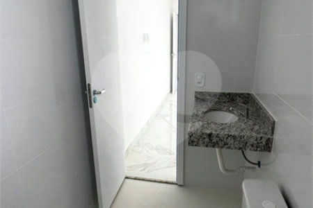 Casa à venda com 2 quartos, sendo 1 suíte, no condomínio Parque Guará, Rio de Janeiro - RJ