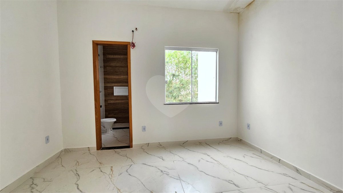 Casa à venda com 2 suítes no condomínio Loteamento Monte Libano, Rio de Janeiro - RJ