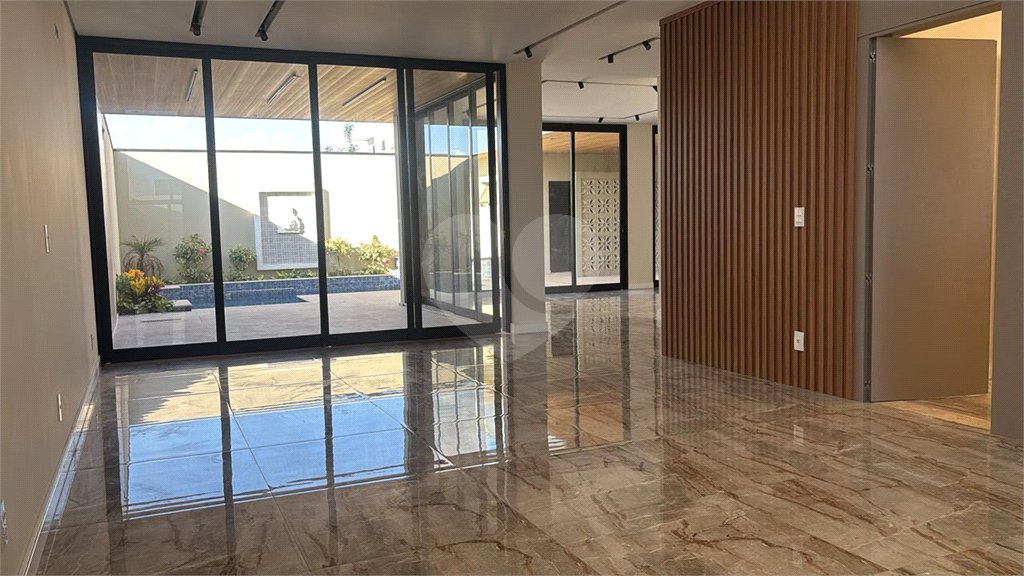 Casa à venda com 3 suítes no condomínio Jardim Residencial Dona Maria José, Indaiatuba - SP