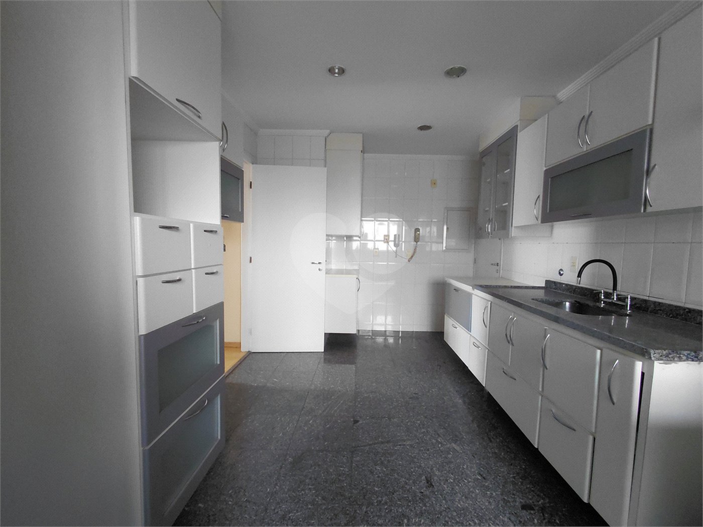 Apartamento à venda com 3 suítes em Vila Romana, São Paulo, SP