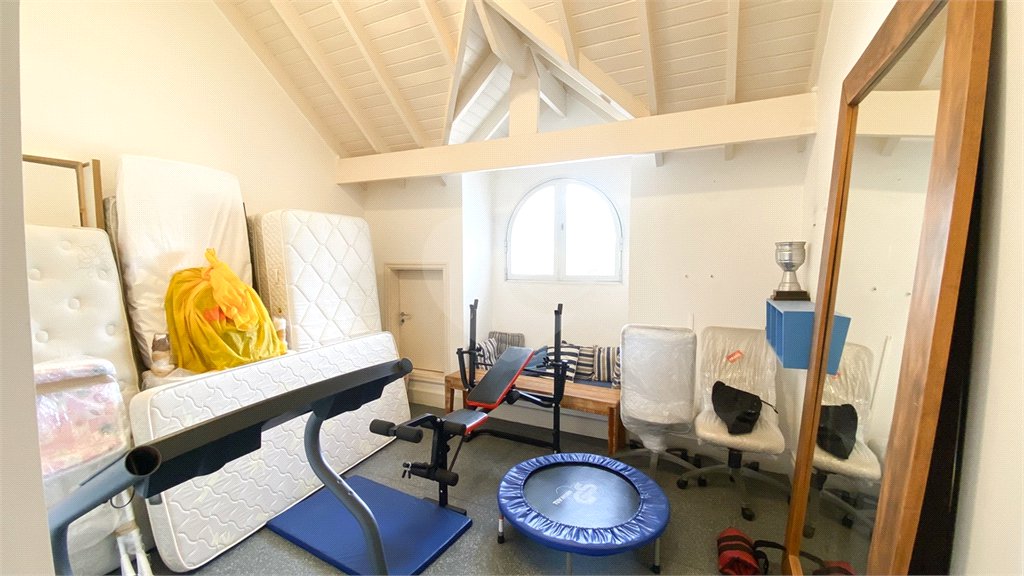 Casa à venda com 4 quartos, sendo 3 suítes, no condomínio Brisa Verde, São Paulo - SP