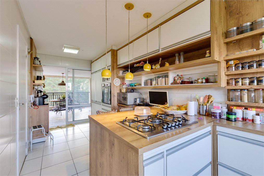 Apartamento à venda com 4 suítes em Jardim Marajoara, São Paulo, SP