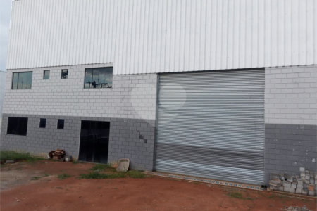 Galpão de 1200 m ² novos para locação em Nazaré Paulista/ Atibaia