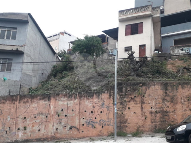 Sobrado à venda com 3 quartos, sendo 1 suíte,  em Horto Florestal, São Paulo, SP