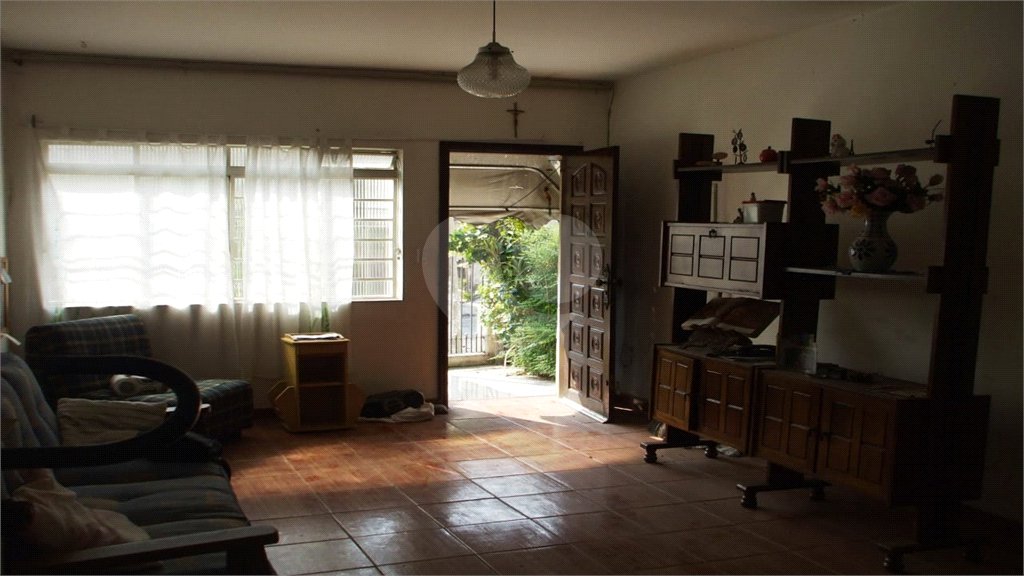 Sobrado à venda com 3 quartos em Chora Menino, São Paulo, SP